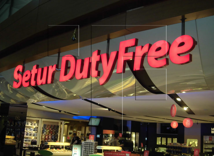 Duty Free Kutu Harf