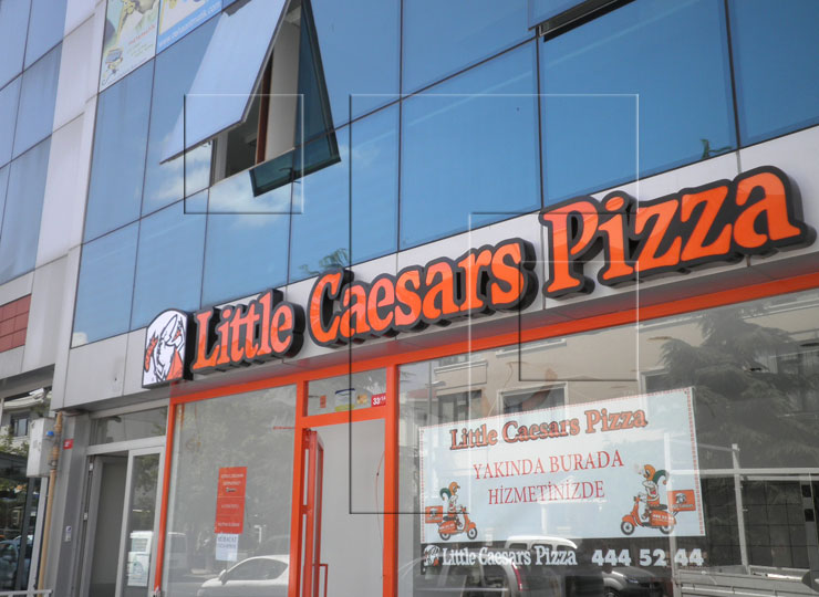 Little Ceaser Pizza Cephe