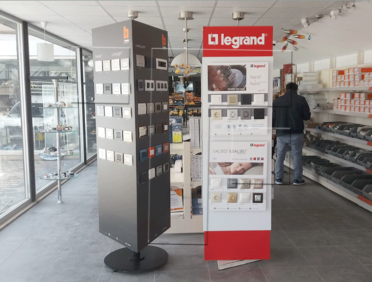 Legrand - btıcıno Üçgen Stand