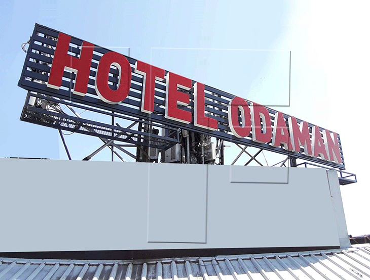 Odaman Hotel Kutu Harfli Çatı Reklamı